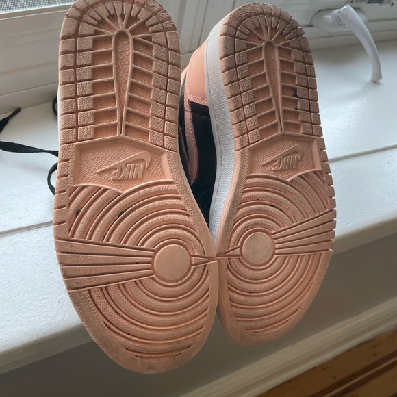 Air Jordan Crimson Tint High size 5.5. In excellent condition with box - Picture 8 of 10